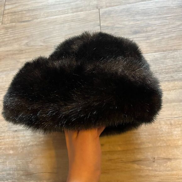 Vintage Faux Fur Hat Winter Warm Cozy Dark Brown Classy - Picture 2 of 6
